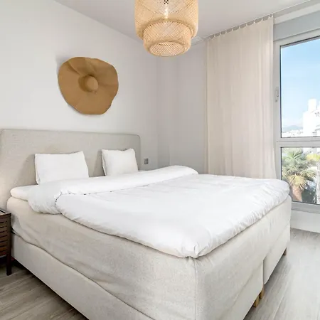 Lm362b - 2 Bedroom Penthouse With Large Sundeck Estepona
